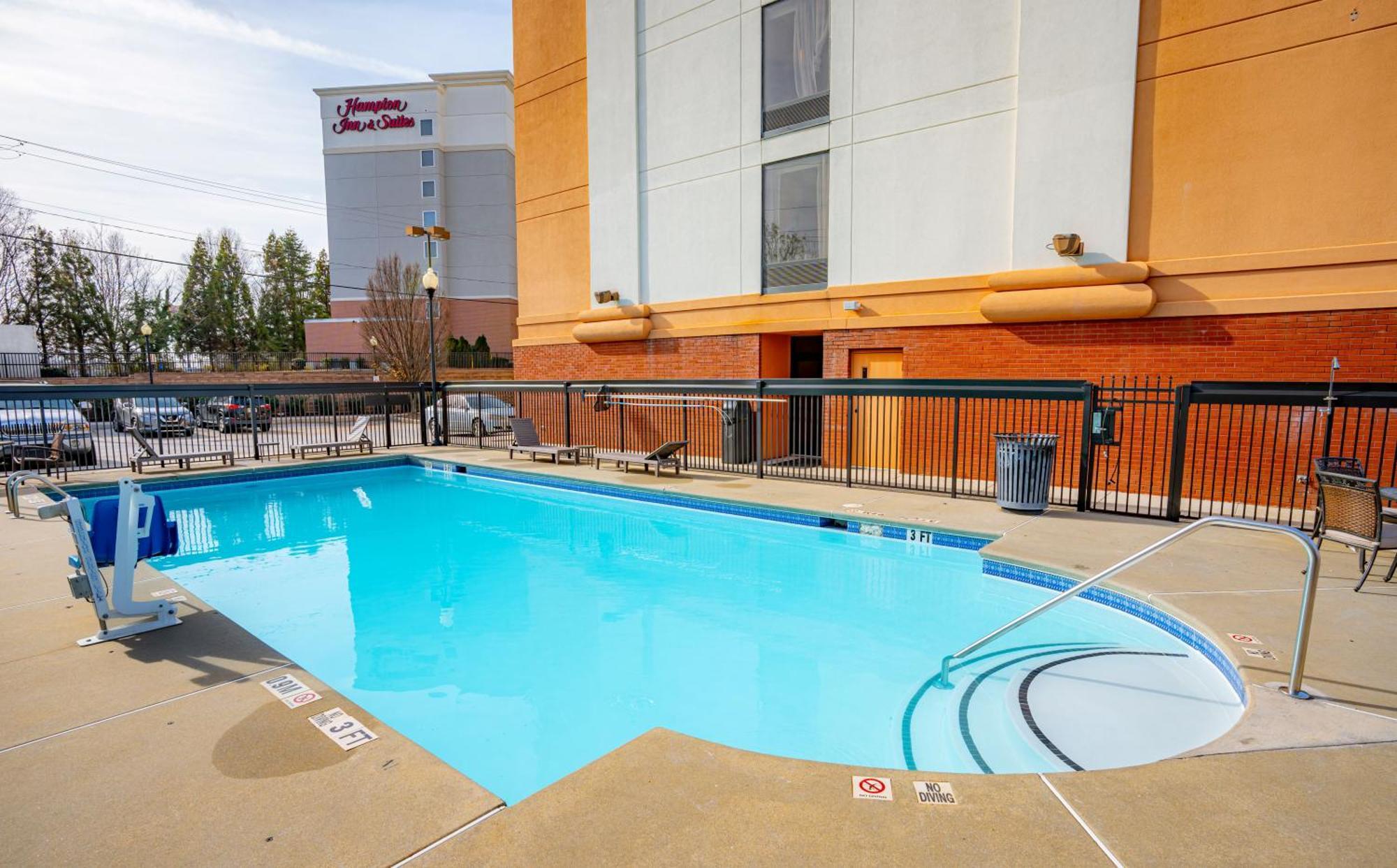 Hyatt Place Atlanta Airport North 3*